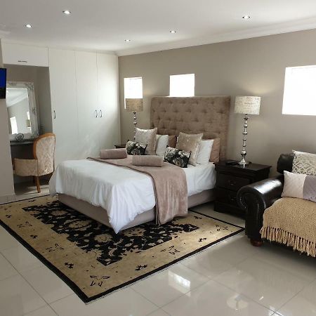 Pongola Road Self Catering Accommodation Uitenhage Kültér fotó