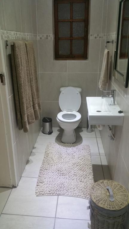 Pongola Road Self Catering Accommodation Uitenhage Kültér fotó