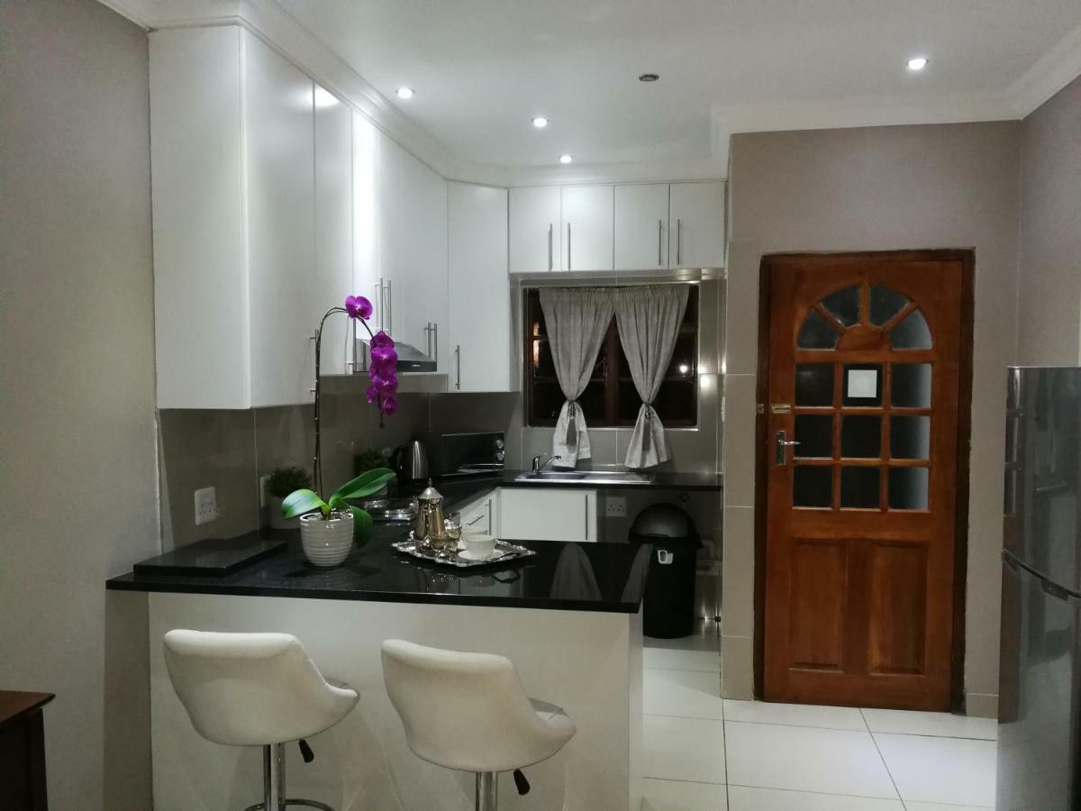 Pongola Road Self Catering Accommodation Uitenhage Kültér fotó