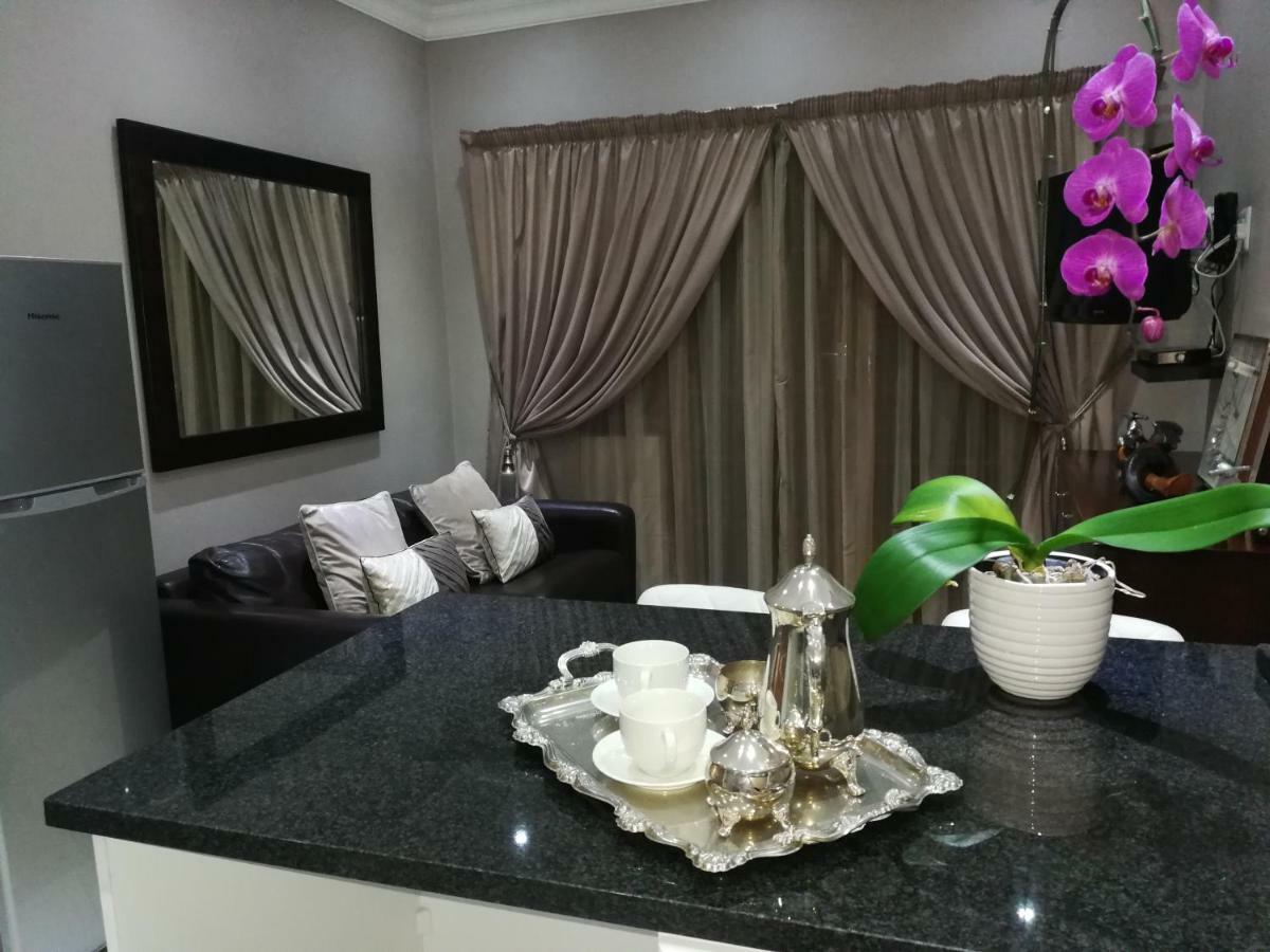 Pongola Road Self Catering Accommodation Uitenhage Kültér fotó