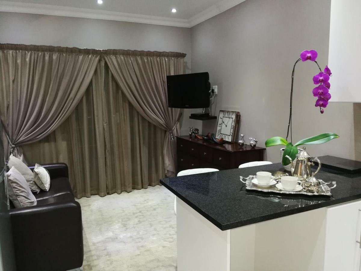 Pongola Road Self Catering Accommodation Uitenhage Kültér fotó