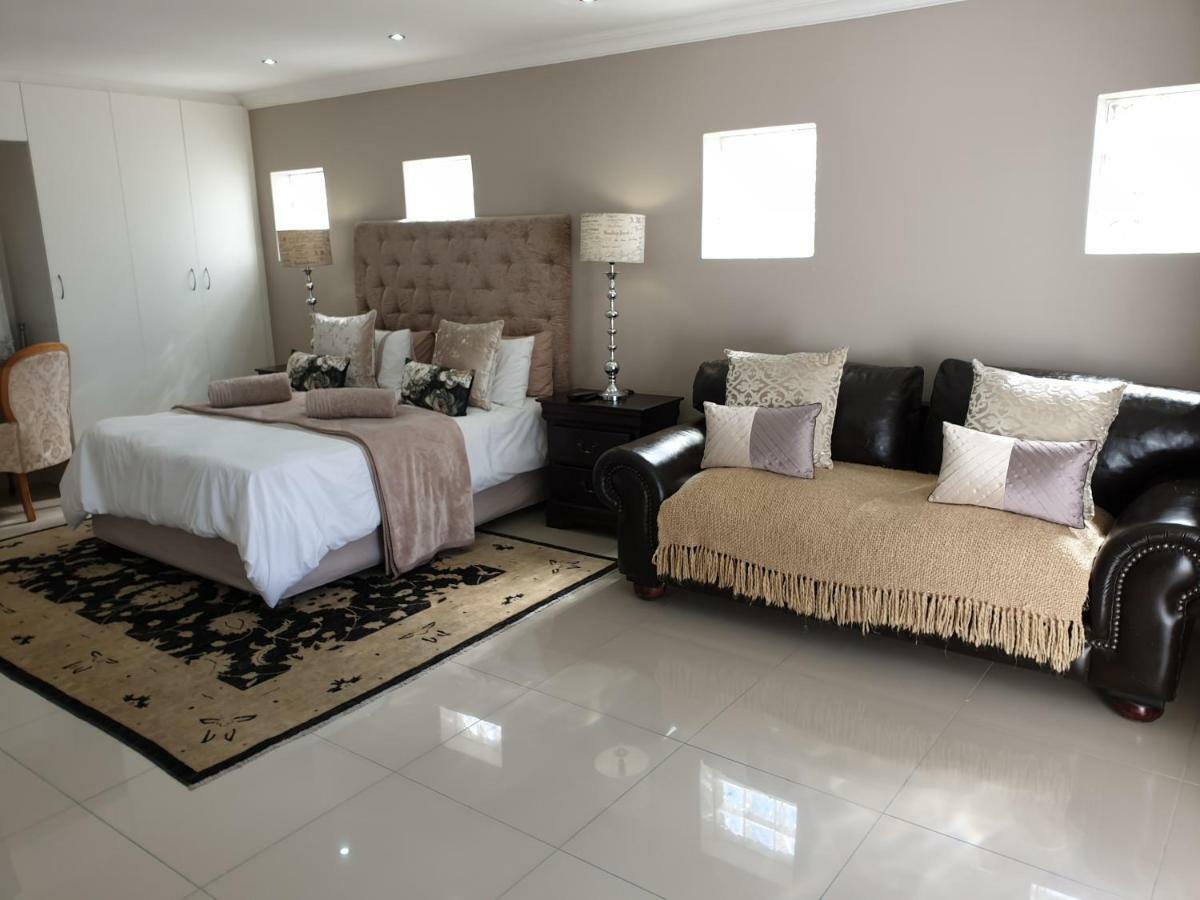Pongola Road Self Catering Accommodation Uitenhage Kültér fotó