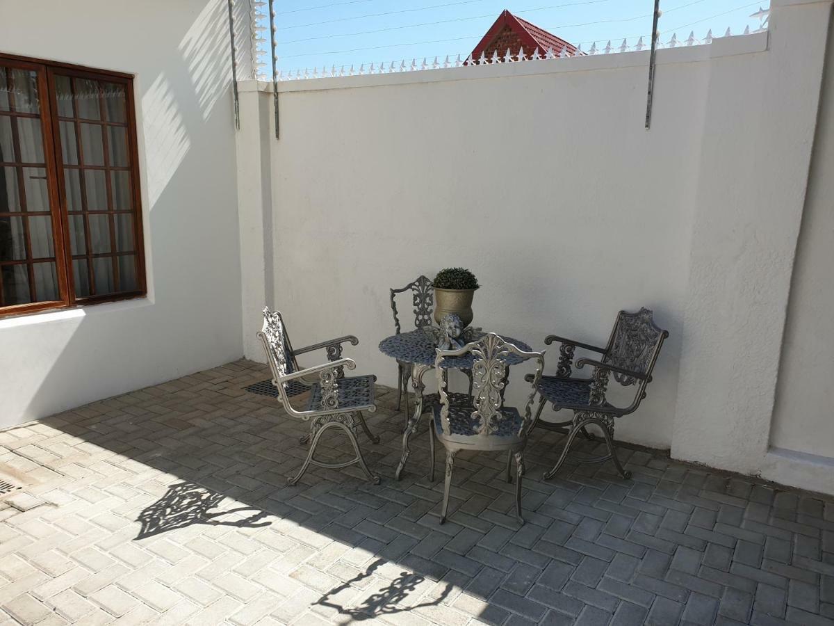 Pongola Road Self Catering Accommodation Uitenhage Kültér fotó