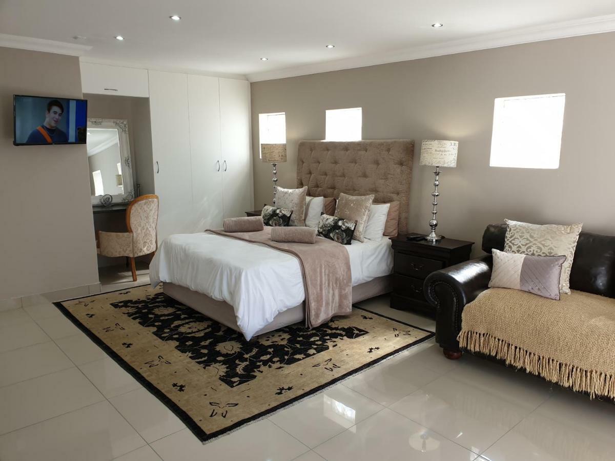 Pongola Road Self Catering Accommodation Uitenhage Kültér fotó