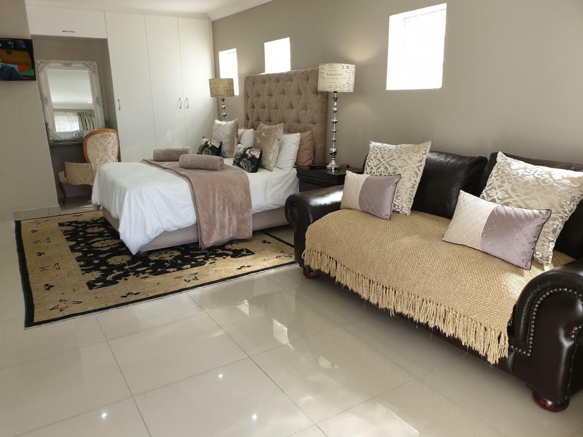 Pongola Road Self Catering Accommodation Uitenhage Kültér fotó